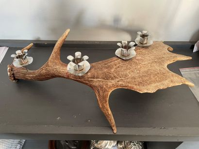 Candelabra with four wicks
Decorated with...