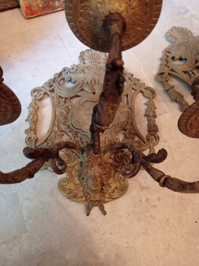 Pair of sconces
In gilded bronze
With three...