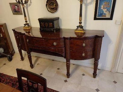 Serving console
In veneer and stained wood
Half...