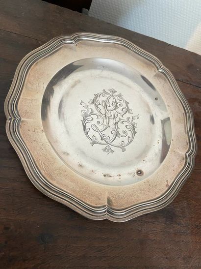 Plate
In silver 950°/°°
With decoration of...
