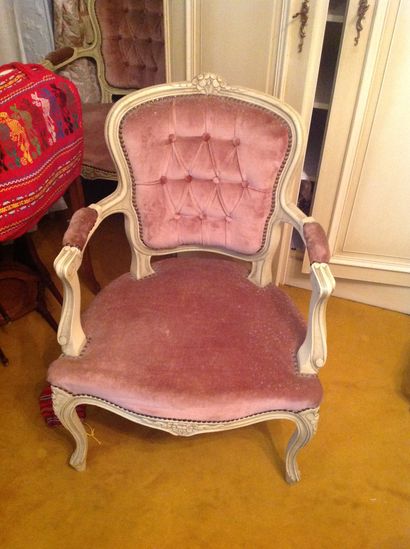 Pair of cabriolet armchairs In molded and...