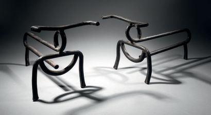 TRAVAIL FRANÇAIS 1930
Paire de chenets « Taureau »...
