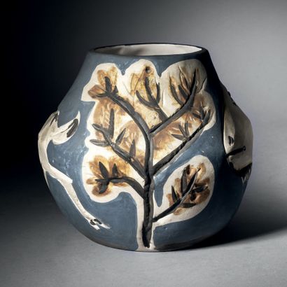Pablo PICASSO (1881-1973) & MADOURA (éditeur)

Vase...