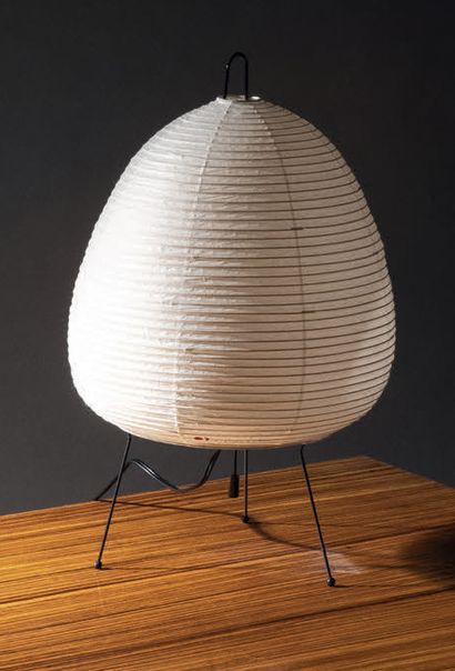Isamu Noguchi (1904-1988)
Lampe à poser « Akari...