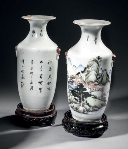 CHINE - XXe siècle
Pair of porcelain vases...