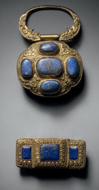 CHINE - XIXe siècle
Set of two gilt bronze...