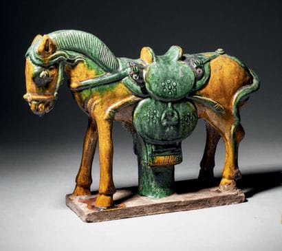 CHINE - Dynastie MING (1368-1644)
Statuette...