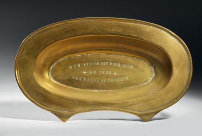 Copper beard dish, inscribed in the bottom:...
