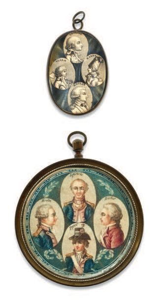 Lot de 2 médaillons ornés chacun de quatre...