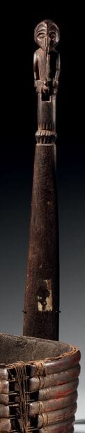SPATULE À CHAUX, FLEUVE RAMU, PAPOUASIE-NOUVELLE-GUINÉE
Bois
H....