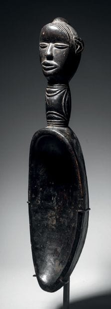 Cuillère Dan, Côte d'Ivoire
Bois
H. 56 cm

Provenance...