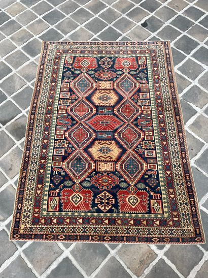 CAUCASE carpet In wool
With geometrical decoration
172...