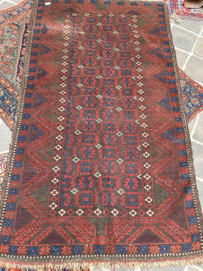 Lot de trois tapis 