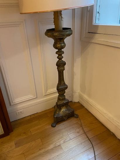 Grande torchère d'église
En métal doré, décor...
