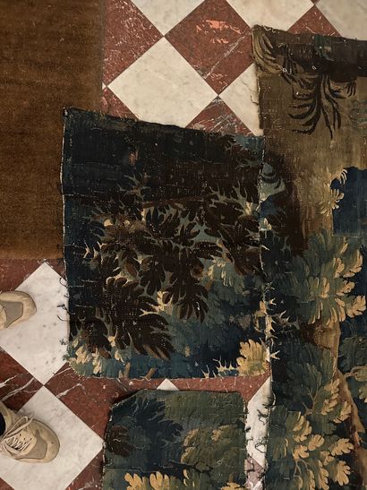 Set of four fragments of tapestry
Greenery
In...