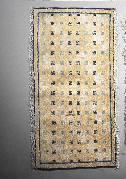 Saddle cloth
Field decorated with small grain...
