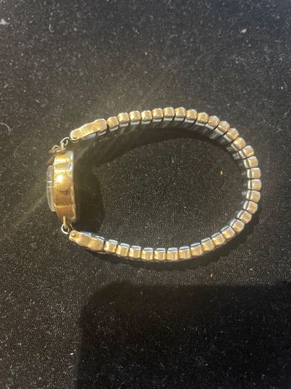 CHILEX
Lady's watch bracelet
In yellow gold...