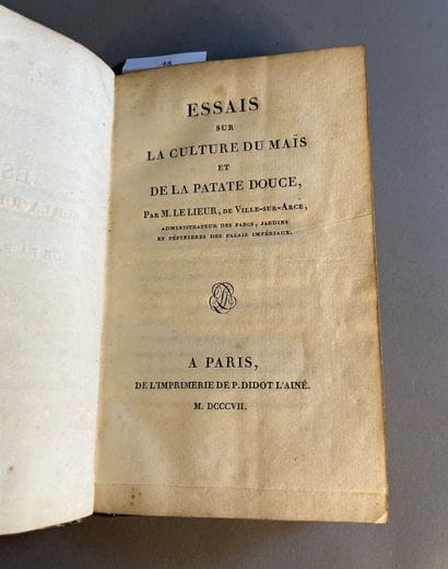LE LIEUR.
♦ Essays on the cultivation of...