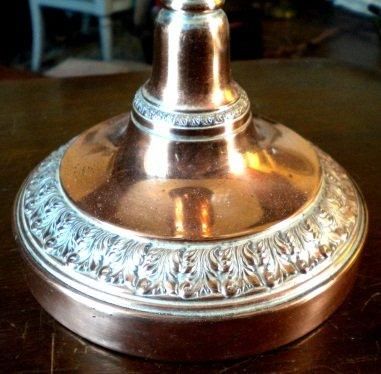 Paire de grands pieds de lampe en cuivre...