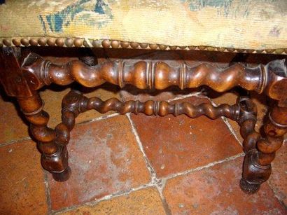 Ensemble de dix chaises et deux fauteuils...