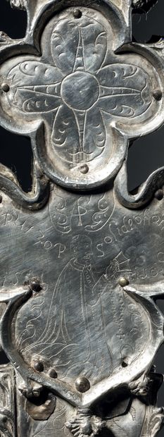 Important processional cross in cast, repoussé...