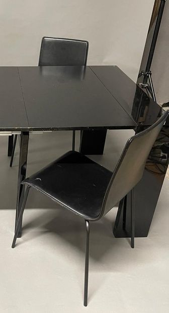 Travail Moderne
Suite de quatre chaises en...