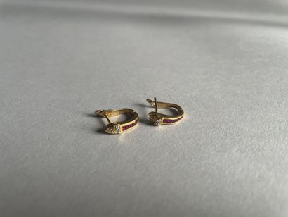 Pair of earrings in 750°/°° gold set with...