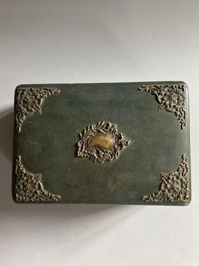 Lot of costume jewelry in two jewelry boxes,...