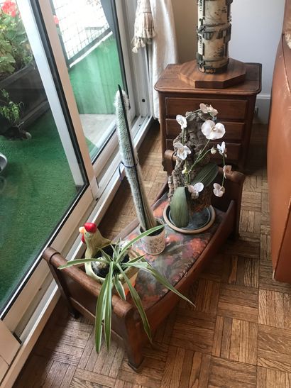 Commode miniature
En bois naturel
Ouvrant...