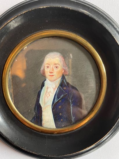 Ecole vers 1795
Portrait d'homme à l'habit...
