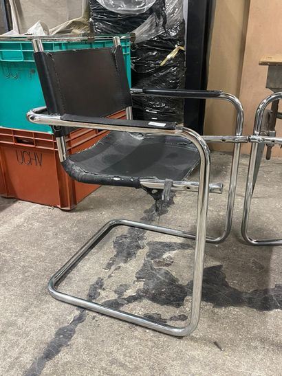 Marcel BREUER
Paire de fauteuils de bureau...