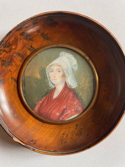 Ecole vers 1820
Portrait de femme au châle...