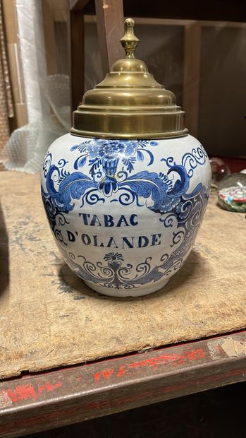 Nord
White and blue earthenware tobacco pot...