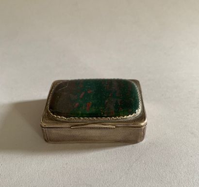 Lot de deux boîtes comprenant :
Boîte oblongue...