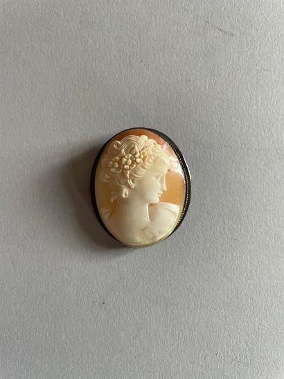Silver pendant brooch 800°/°° with shell...