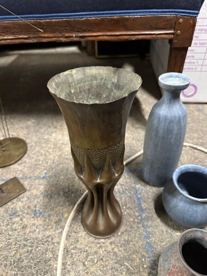 Travail Moderne
Set of ceramic vases and...