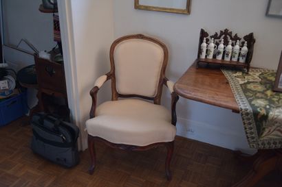 Paire de fauteuils cabriolet
En bois naturel...