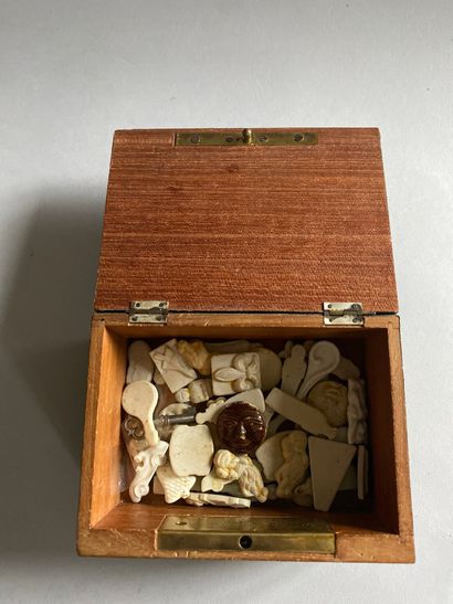 Lot of costume jewelry in two jewelry boxes,...