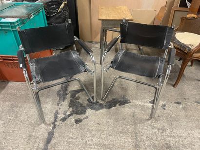 Marcel BREUER
Paire de fauteuils de bureau...