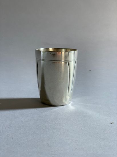 Set of two silver 950°/°° tumblers, one with...