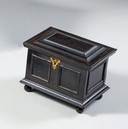 Small ebony veneered chest with oak core,...