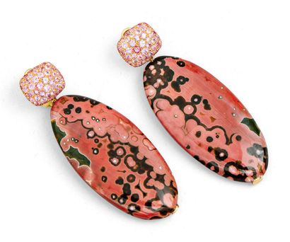 Paire de pendants d'oreille en or 750°/°°...