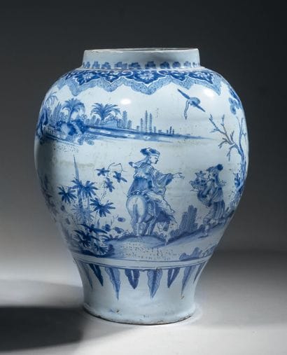 Nevers
Earthenware ovoid vase with blue monochrome...
