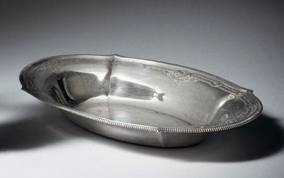 950°/°° silver basin with gadrooned rim and...