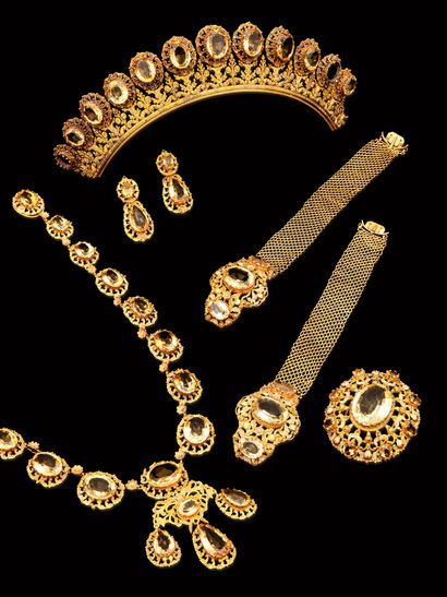 Parure Charles X feuillagée en or trois tons...