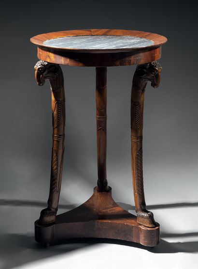 Circular tripod pedestal table in mahogany...