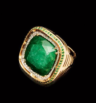 GUERREIRO
Bague chevalière en or 750°/°°...