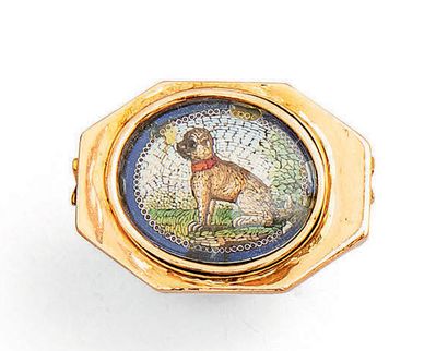 Bague chevalière en or deux tons sertie clos...