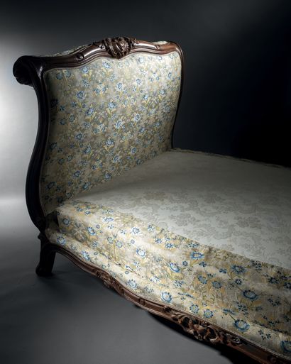 Large carved molded beech alcove bed. Two...
