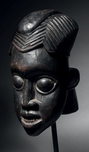 Bamiléké mask, bekom
Cameroon
Wood
H. 43...